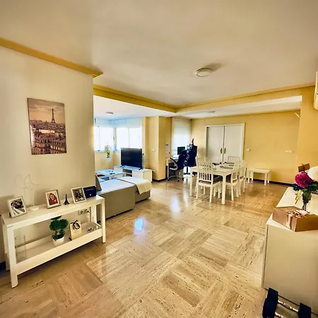 Homestay En El Corazon De Con Vista Jardin